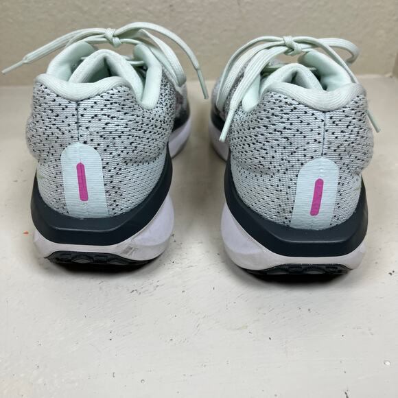 Nike Winflo 11 FJ9510-300 green white pink - size 9.5 - excellent condition - Picture 5 of 7